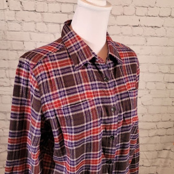 Woolrich brand women's button up- Size Large Petite - Picture 4 of 6